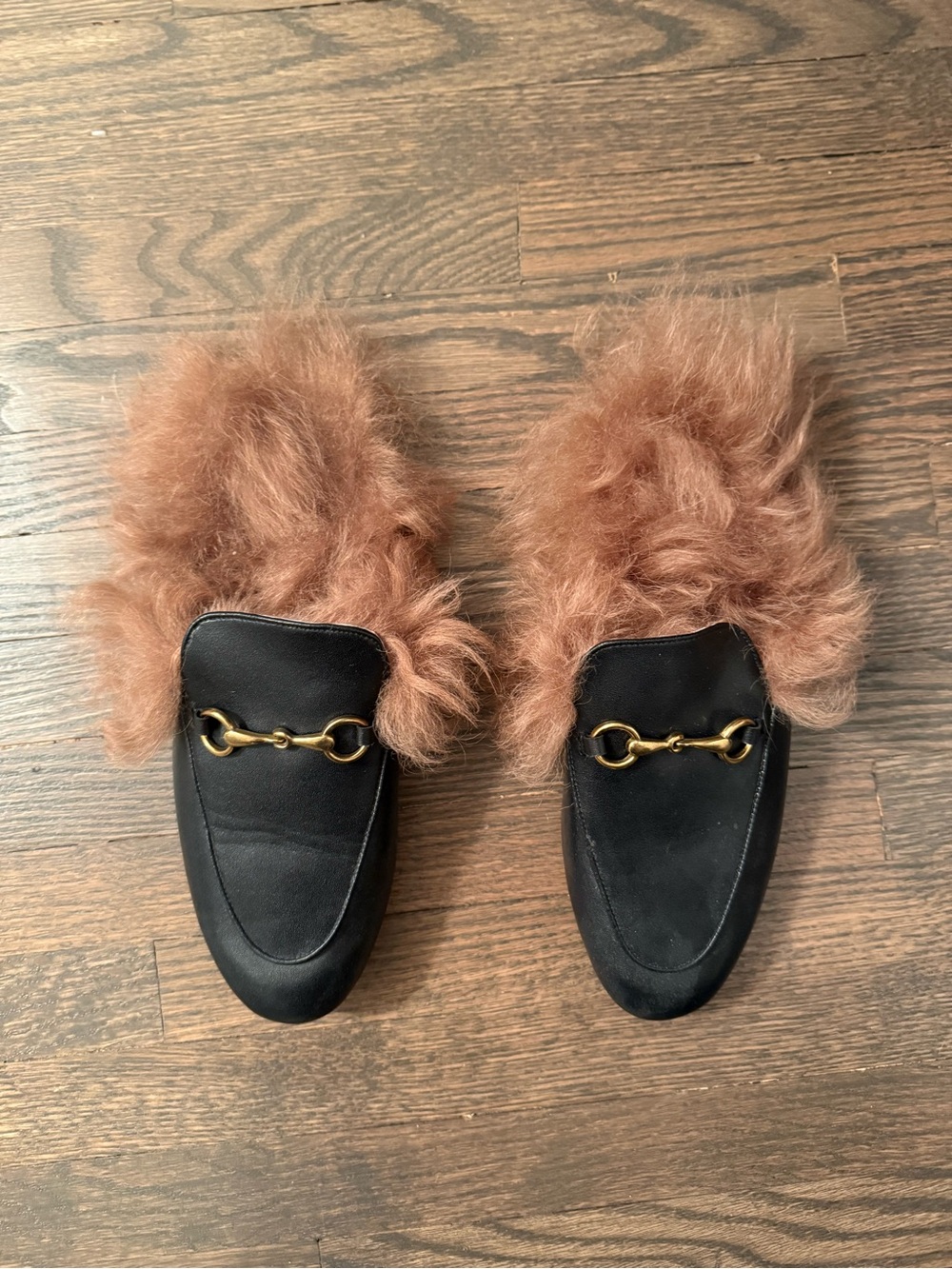 Size 39 (7.5/8) Women’s Black Faux-Fur Backless Loafers with Gold Horsebit